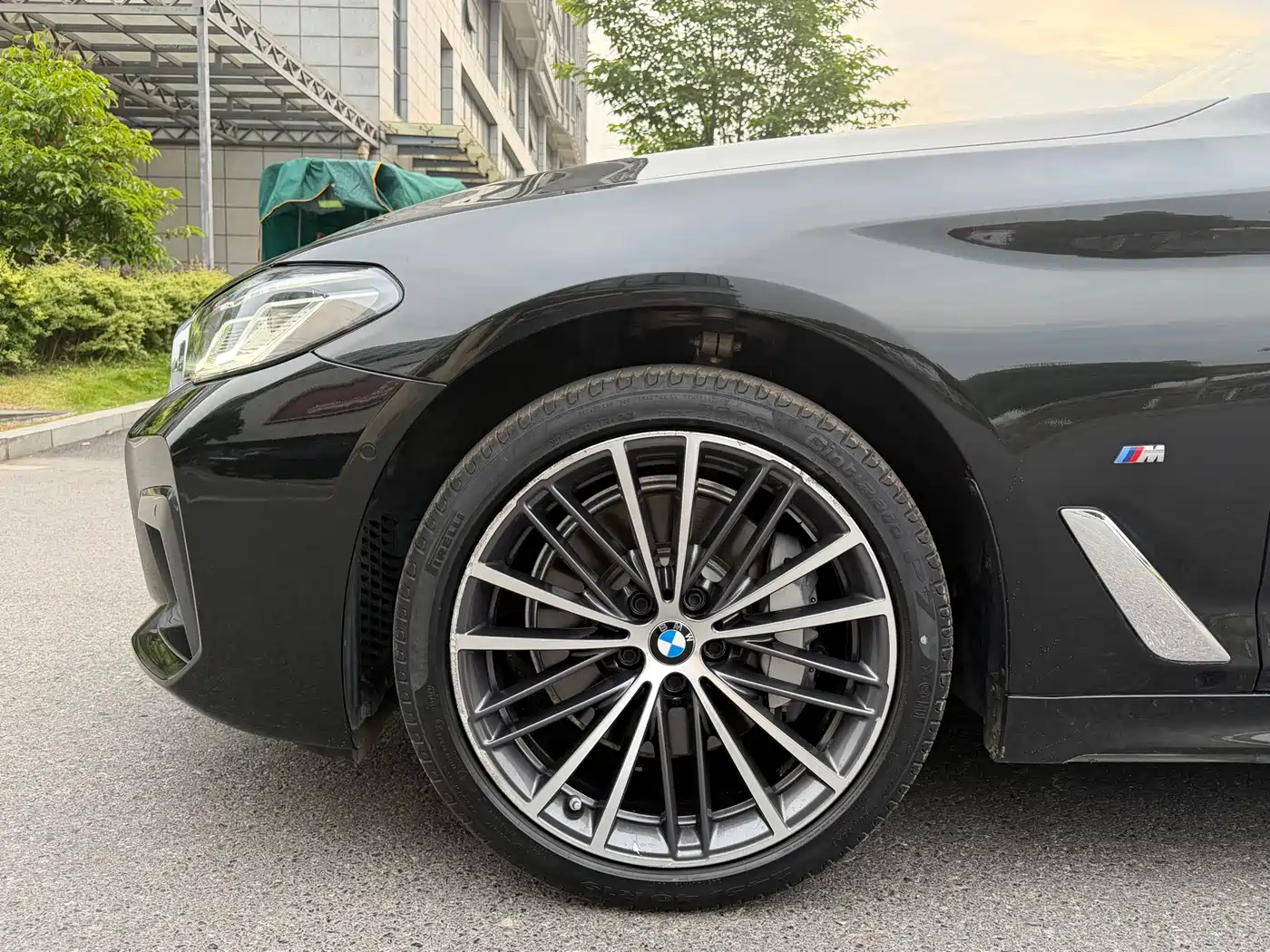 BMW 5 Series 2021 530Li Leading M Sport Package фото 3