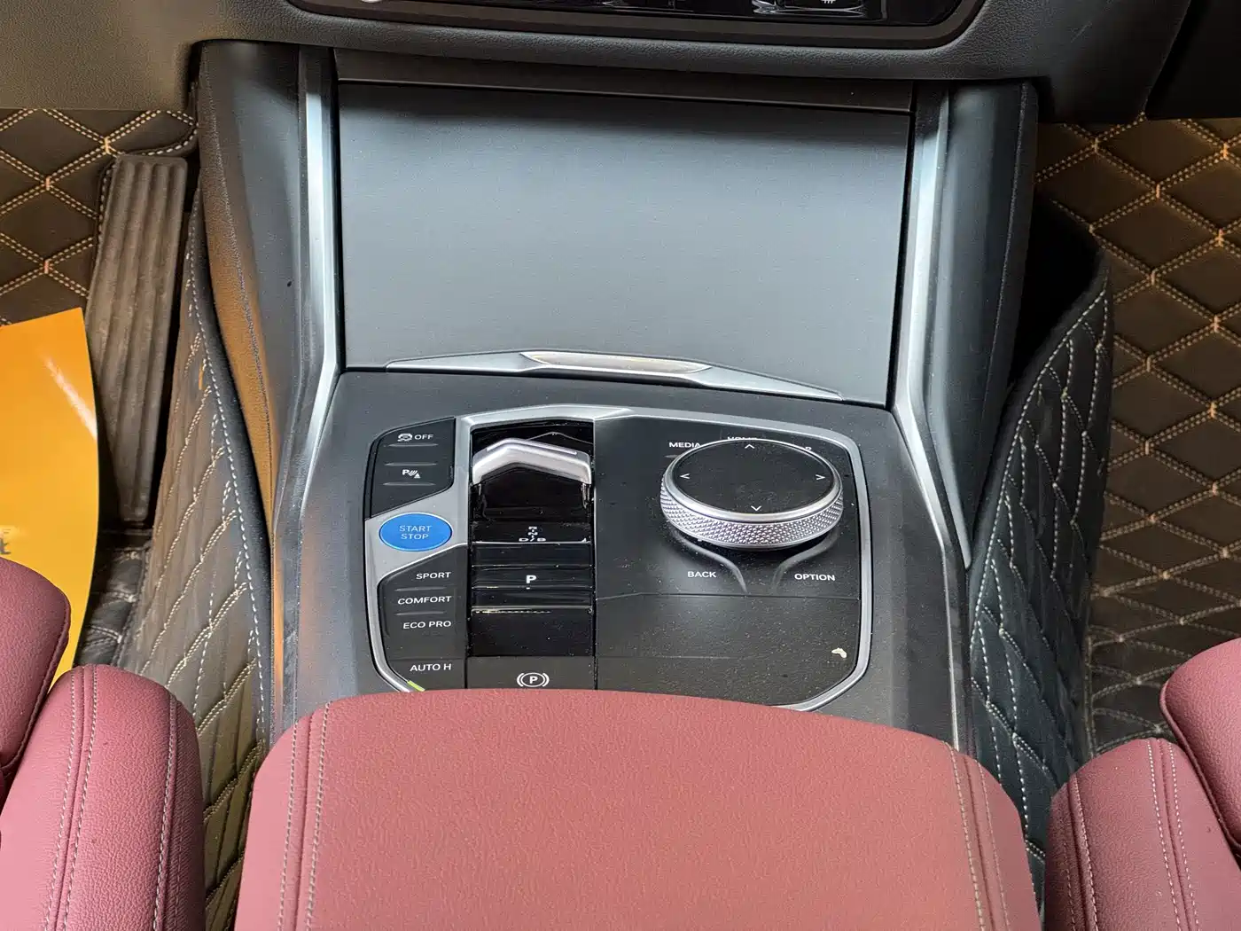BMW i3 2026 2025 eDrive 35 L