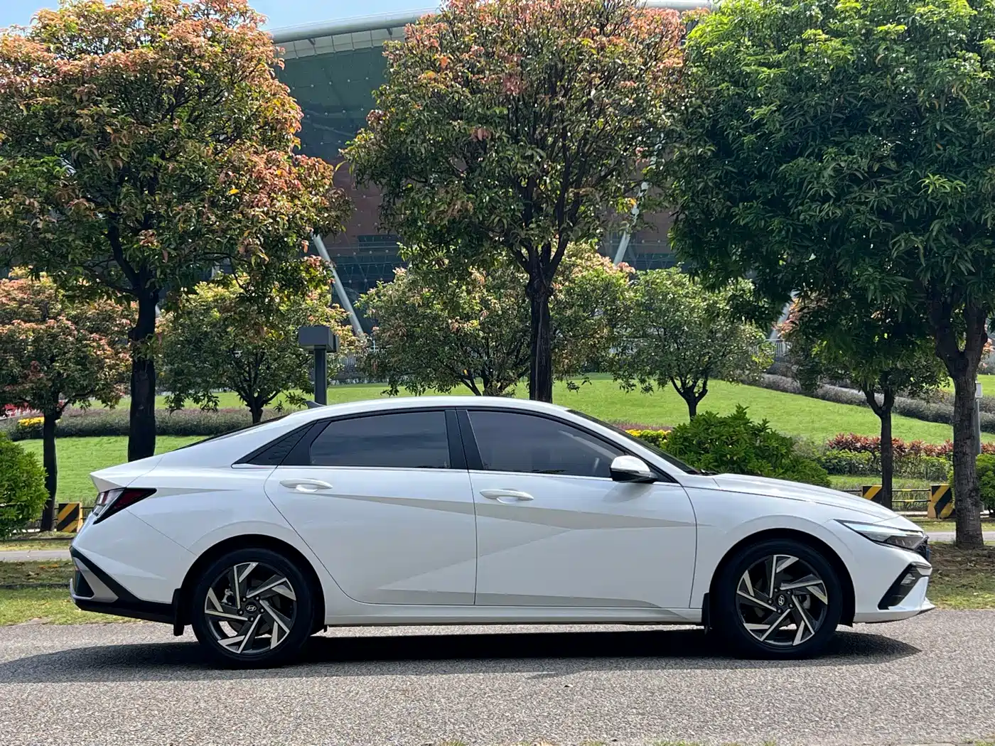 Hyundai Elantra 2025 2023 1.5L CVT GLX Elite Edition