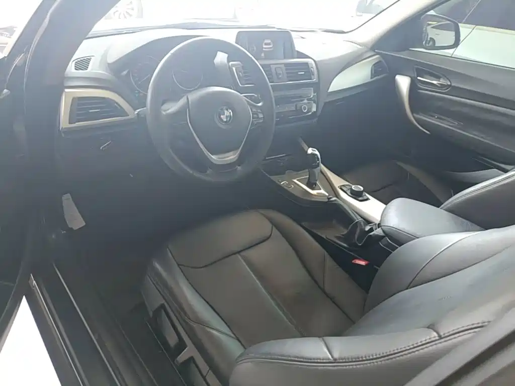 BMW 2 Series (Import) 2016 2015 218i