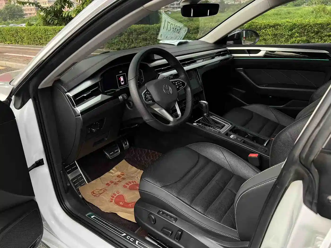 Volkswagen FAW-Volkswagen CC 2021 380TSI Eye-catching Edition 30th Anniversary фото 8