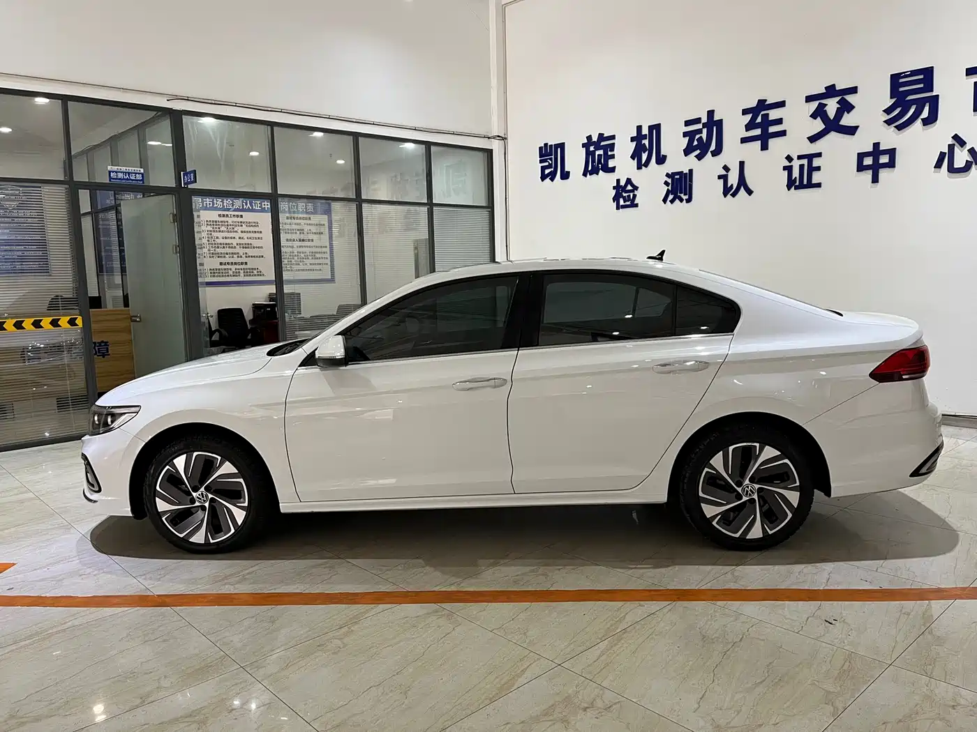 Volkswagen Bora 2023 200TSI DSG Yuexing PRO Edition фото 7