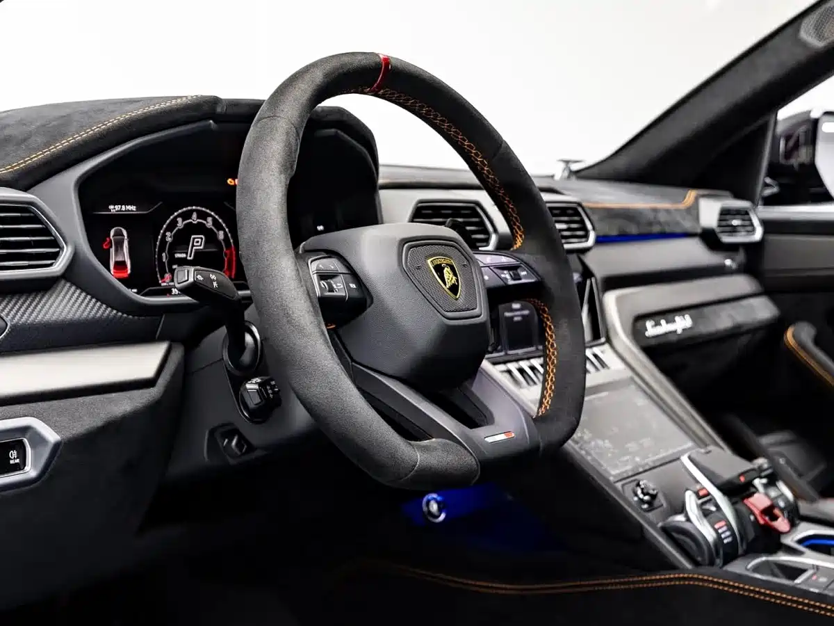 Lamborghini Urus 2022 4.0T V8 Performante фото 8