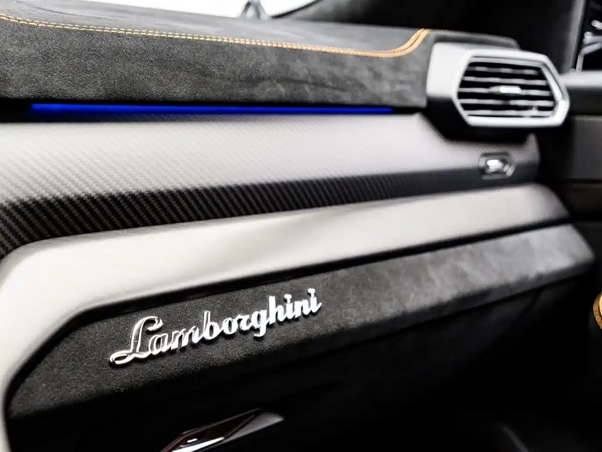 Lamborghini Urus 2022 4.0T V8 Performante фото 12