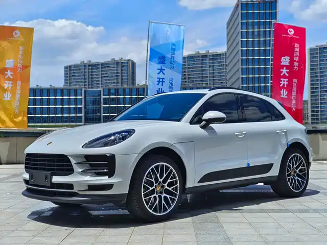Porsche Macan 2021