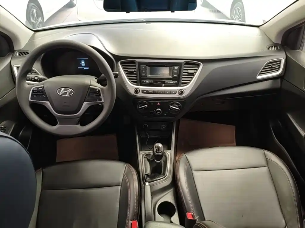 Hyundai Verna 2021 2020 1.4L Manual GLS Cool Edition