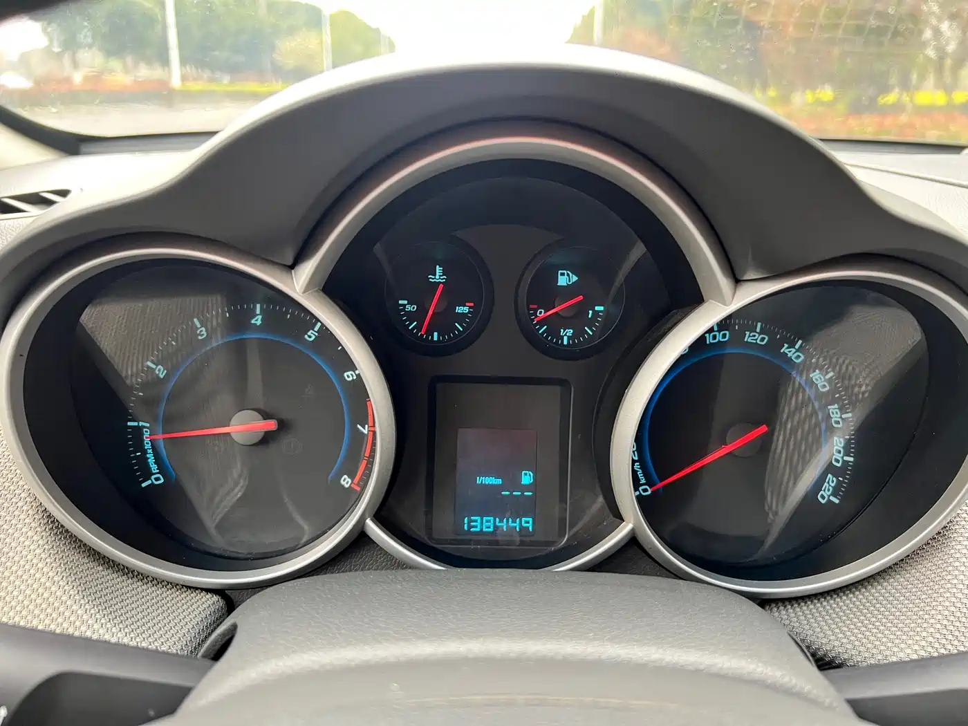 Chevrolet Cruze 2012 1.6L SE MT фото 14