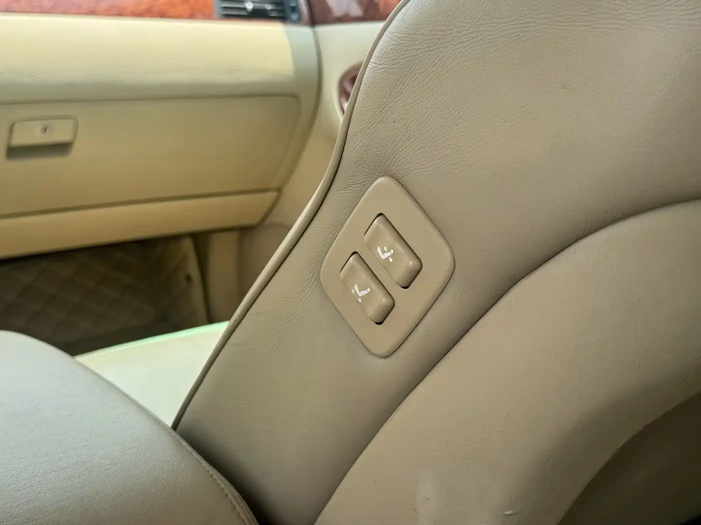 Toyota Crown 2005 Model 3.0L Royal Saloon фото 34