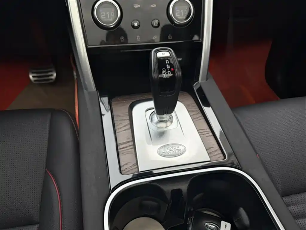 Land Rover Discovery Sport 2021 249PS R-Dynamic SE Performance Technology Edition 5-seater фото 7