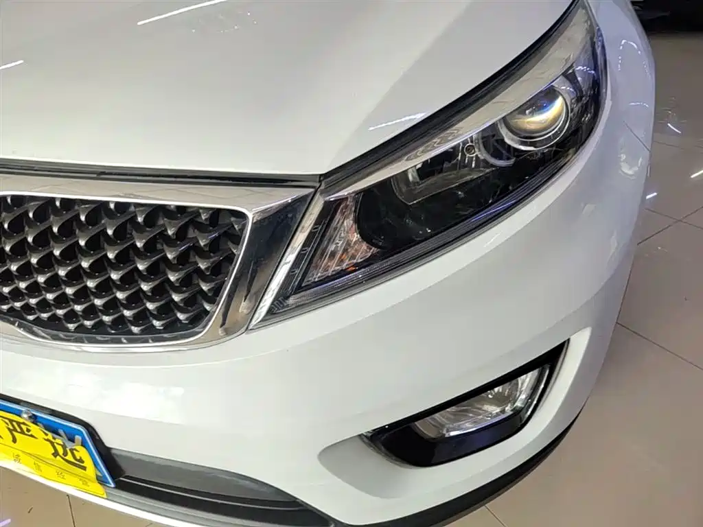 Kia Sportage 2016 2.0L Automatic 2WD GL фото 24