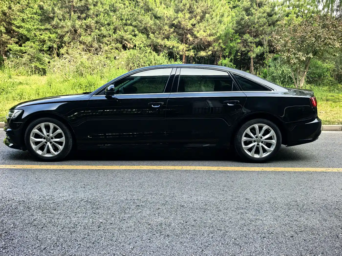 Audi A6L 2018 30th Anniversary 35 TFSI Fashion фото 4