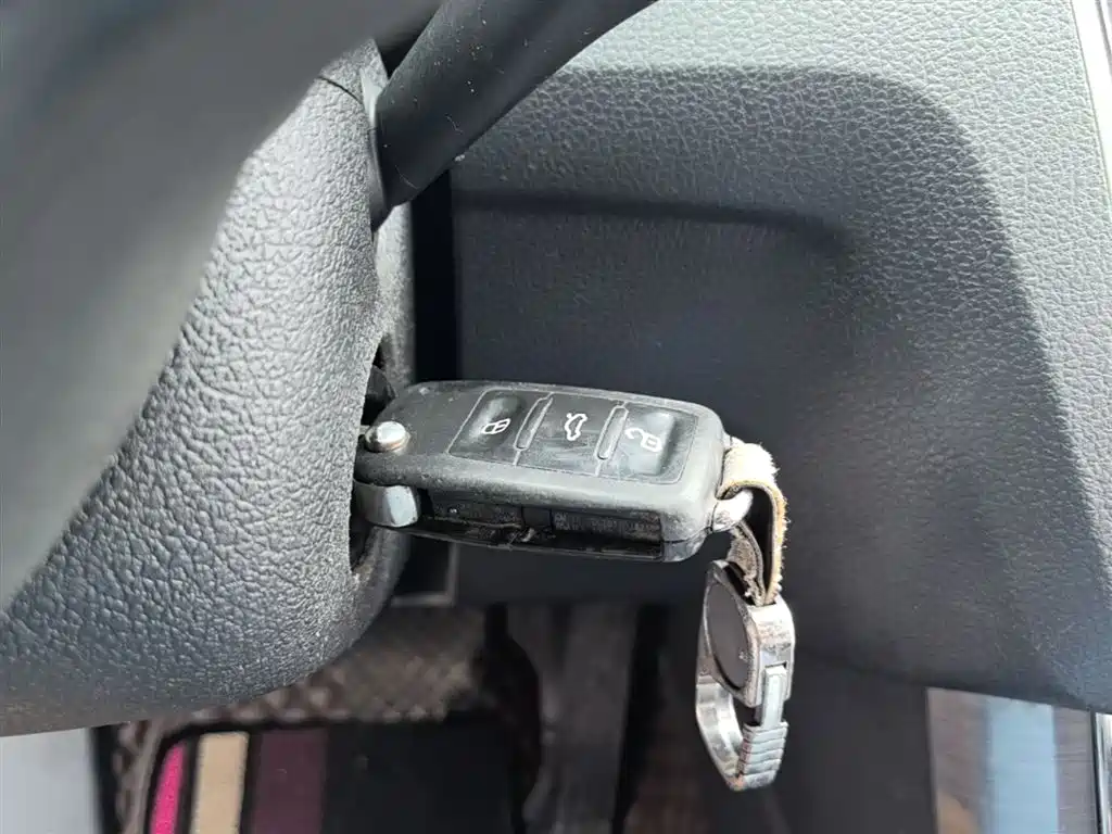 Volkswagen Passat 2016 330TSI DSG Honor Edition фото 9