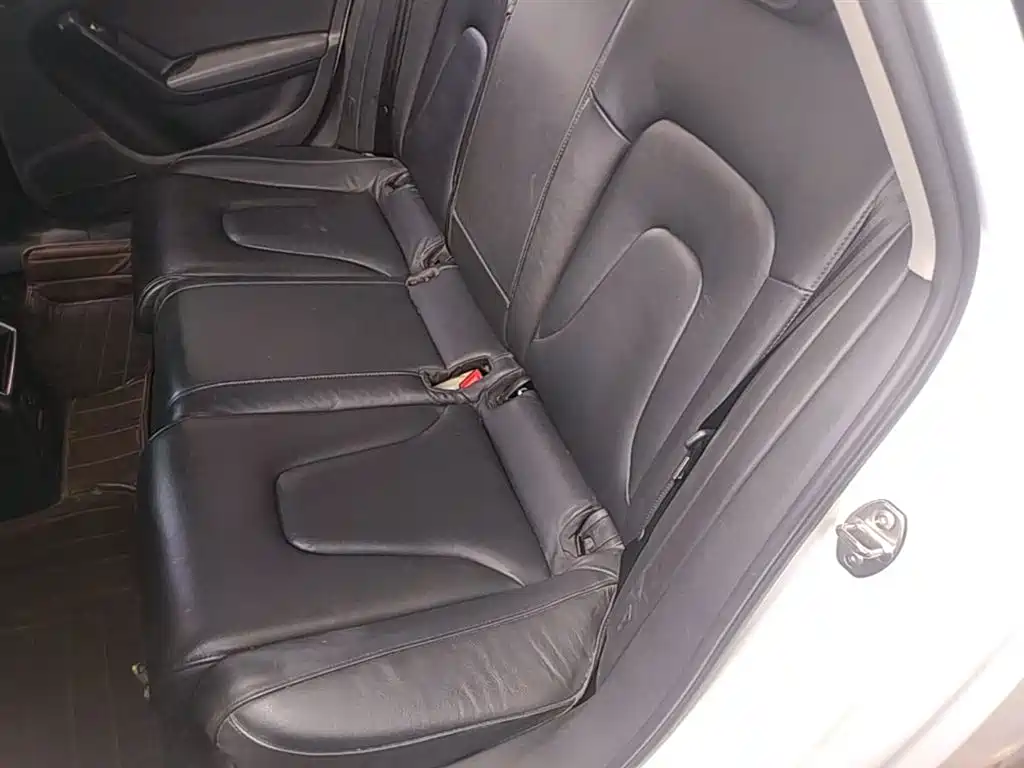 Audi A4L 2013 35 TFSI Automatic Comfort фото 17