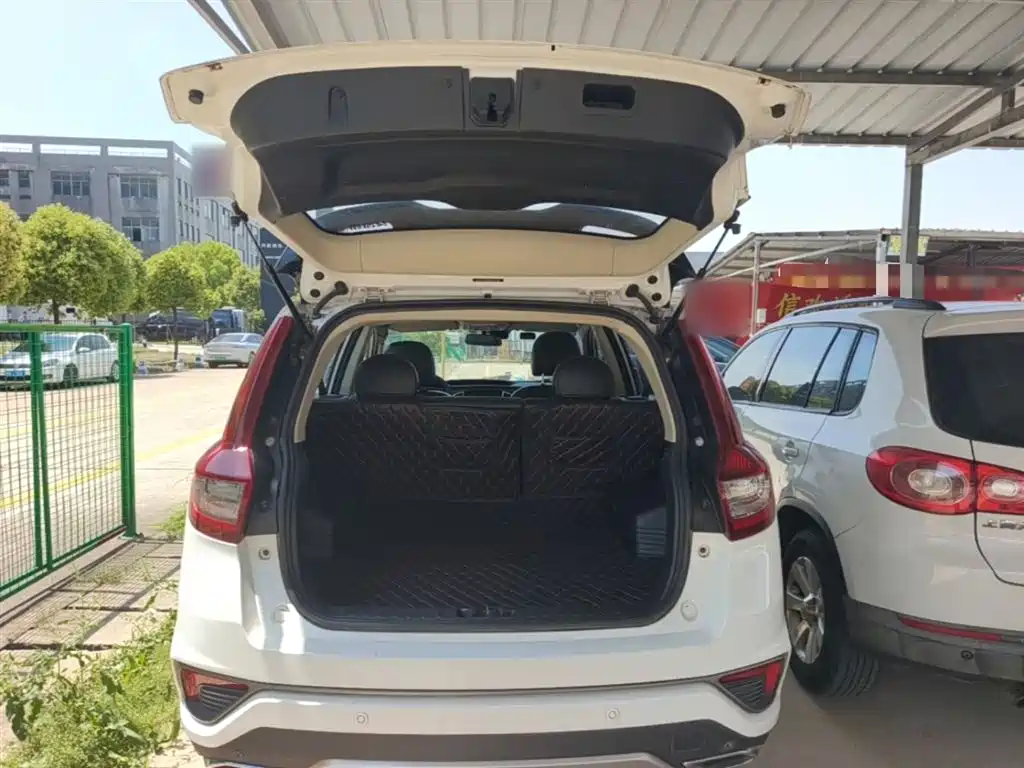 GEELY AUTOMOBILE VISION X6