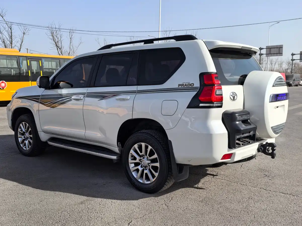Toyota Prado 2018 3.5L Auto TX-L фото 12
