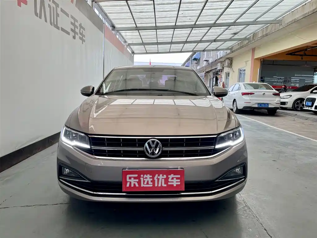 Volkswagen Bora 2019 Facelift 1.5L Automatic Comfort China VI фото 2
