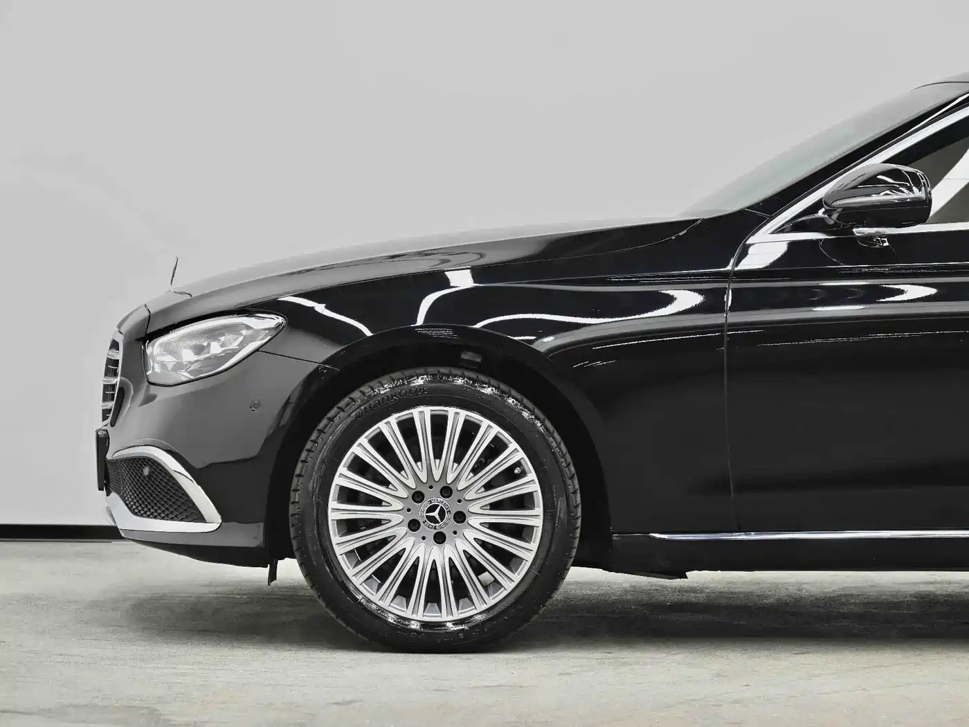 Mercedes-Benz E-Class 2022 E 300 L Fashion фото 2