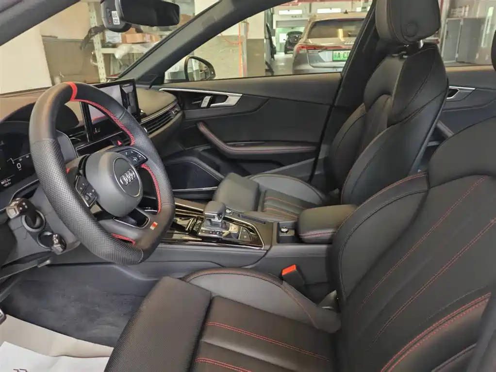 Audi A4L 2025 2 Million Celebration Edition 40 TFSI Luxury Dynamic B&O Starlight Night Edition фото 14