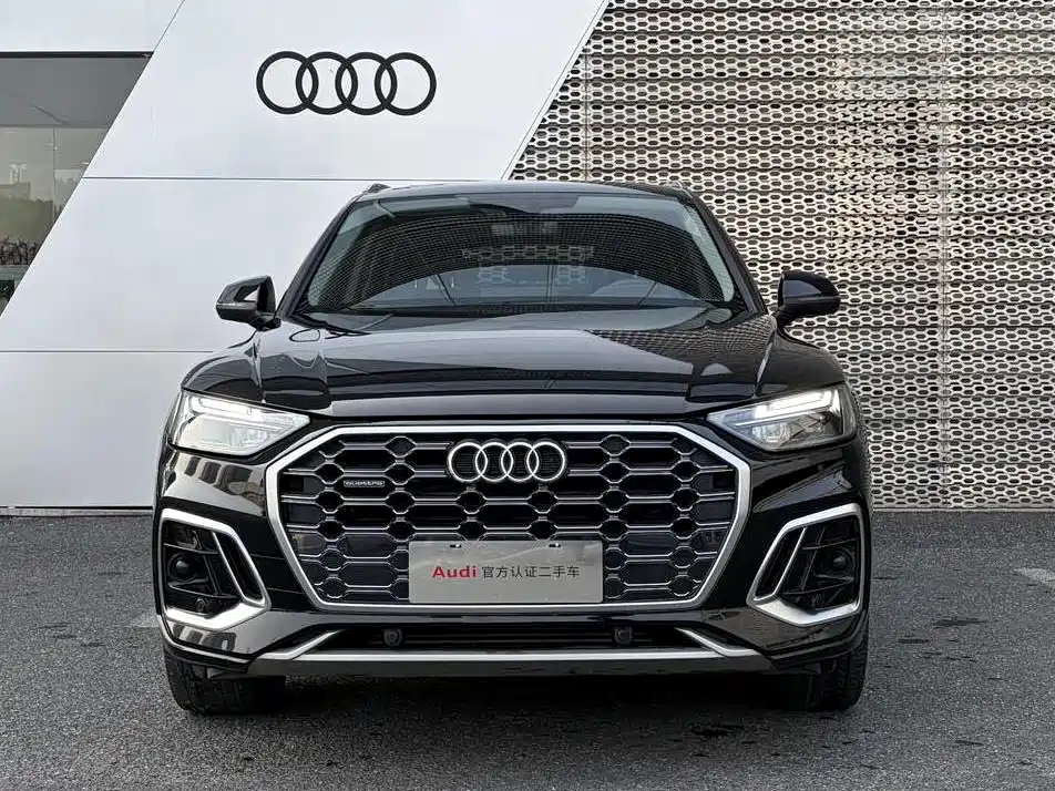 Audi Q5L 2022 45T Luxury Dynamic фото 2