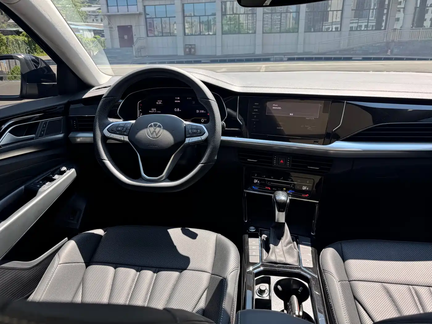 Volkswagen Passat 2025 Outstanding 330TSI Starlight Elite Edition фото 5