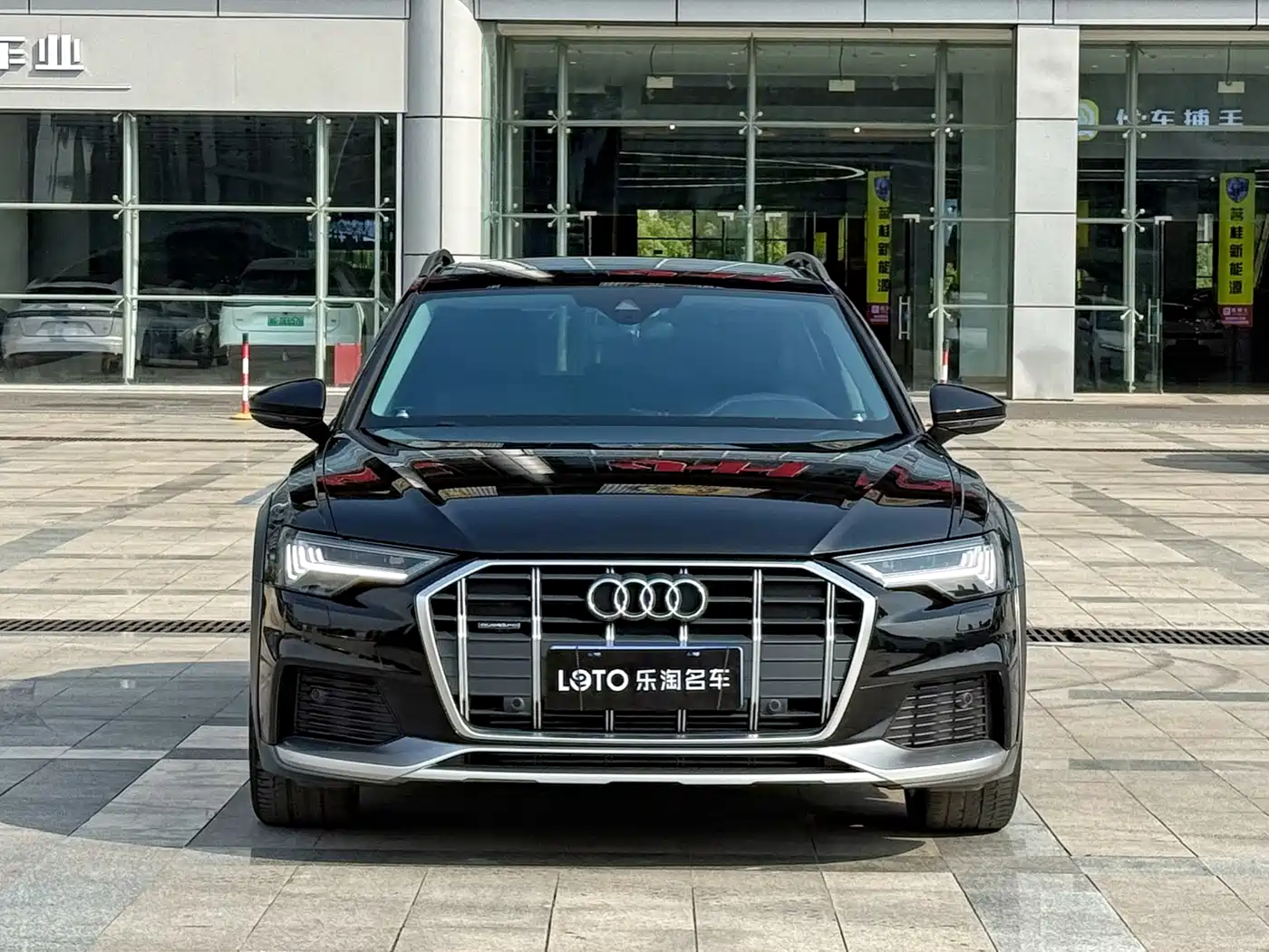 Audi A6 (Import) 2022 allroad quattro Explorer 55 TFSI Premium Off-road фото 2