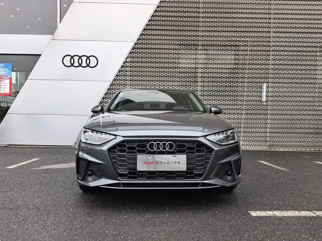 Audi A4L 2020 40 TFSI Luxury Dynamic фото 2