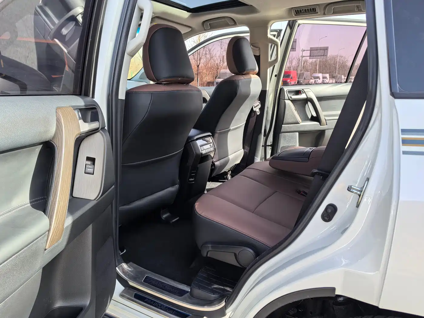 Toyota Prado 2018 3.5L Auto TX-L фото 9
