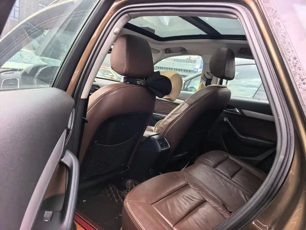 Photo 10 - Audi Q3