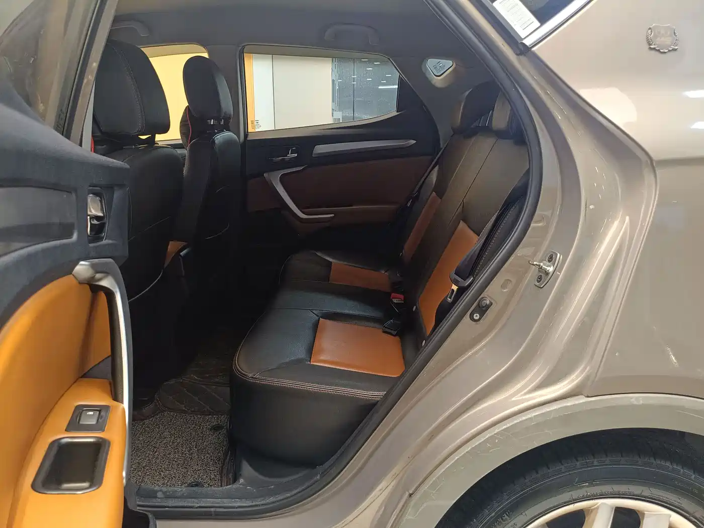 JAC Motors Refine S3 2015 2015 1.5L Manual Luxury Smart Premium Edition