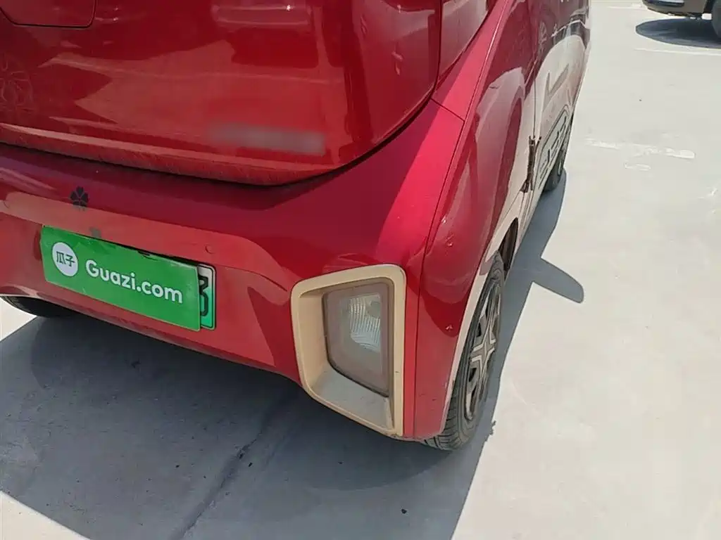 BAOJUN E200