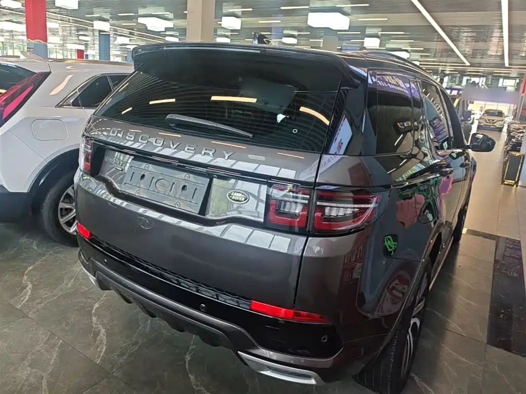 Land Rover Discovery Sport 2023 249PS R-Dynamic S Performance Version фото 7