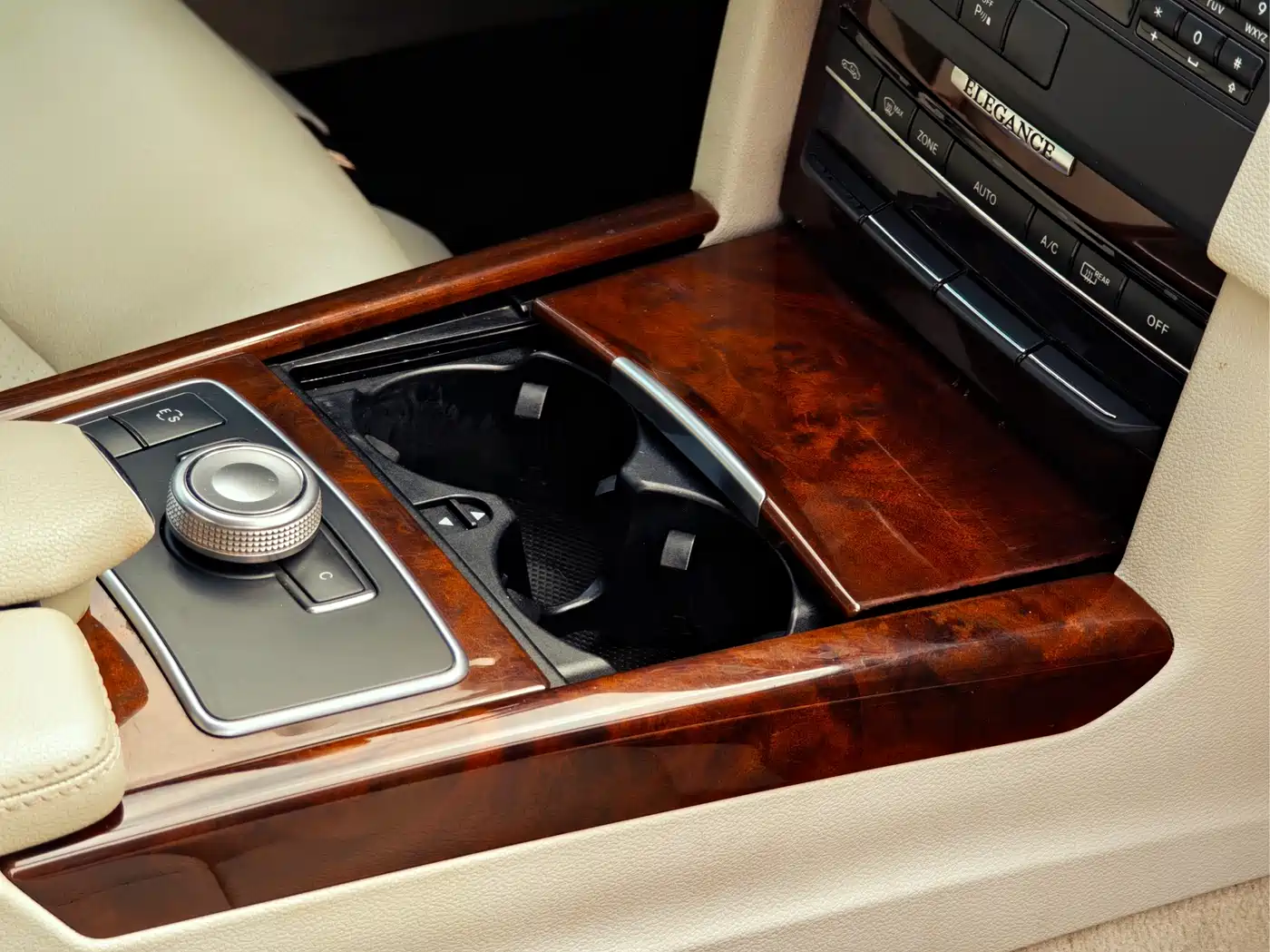 Mercedes-Benz E-Class 2012 E 200 L CGI Elegance фото 15