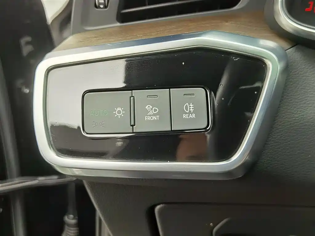 Audi A6L New Energy 2020 55 TFSI e quattro фото 21