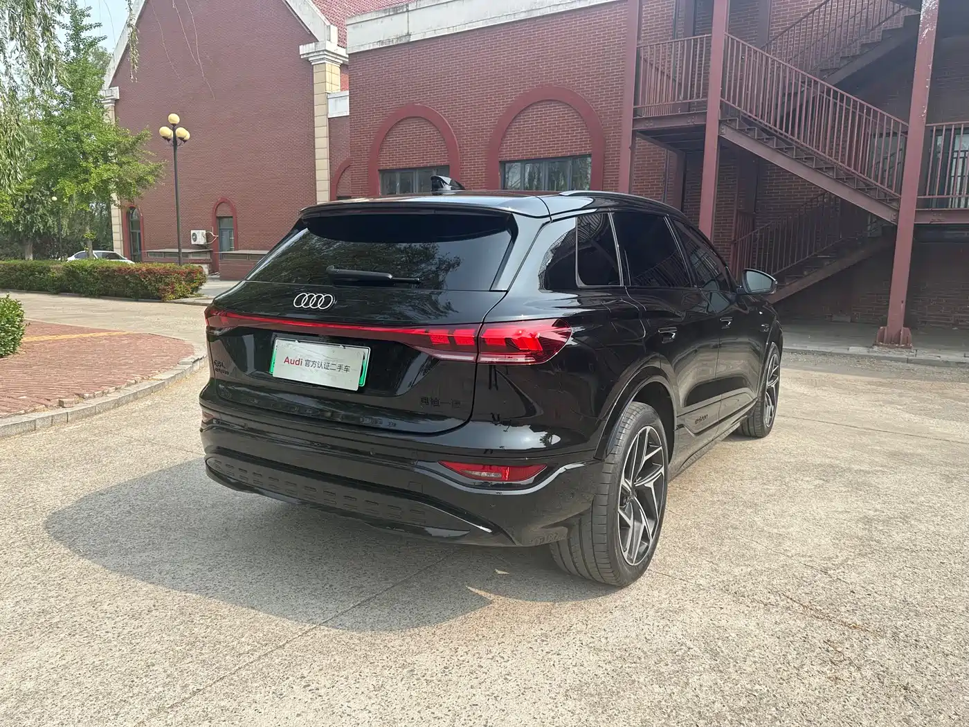 Audi Q6L e-tron 2025 Extended Range Edition фото 8