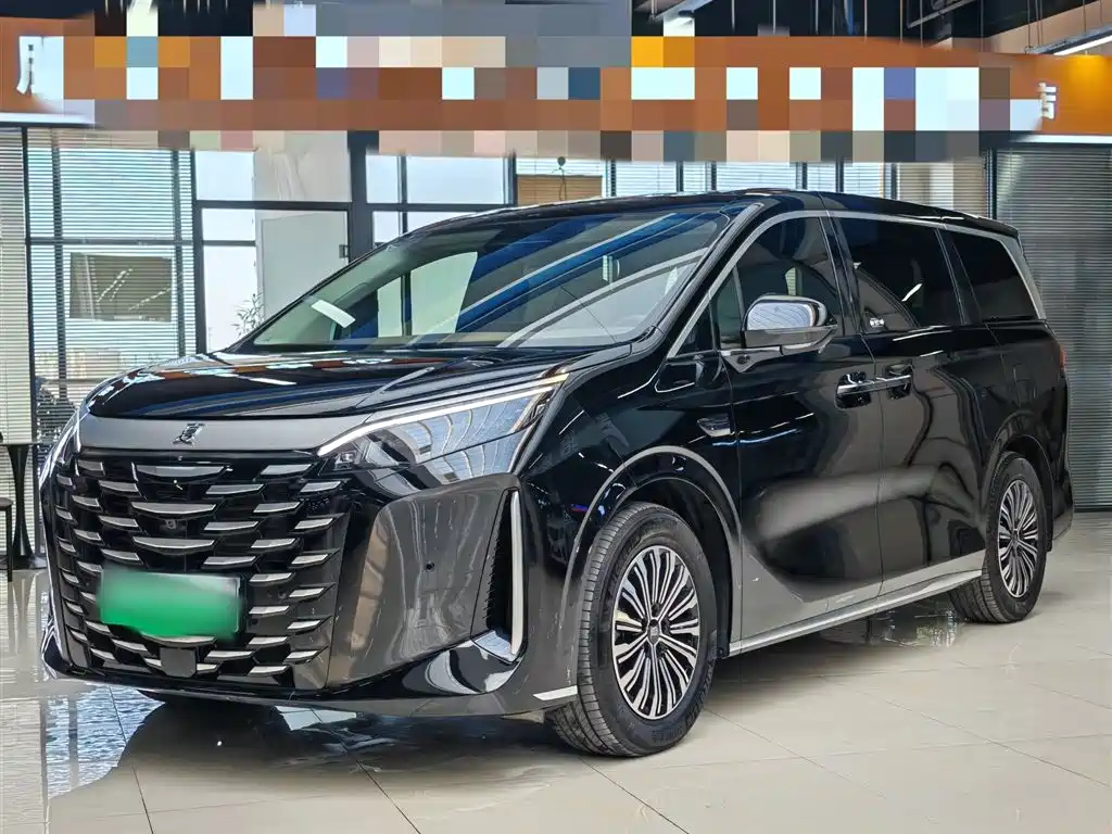 BYD Xia 2025 DM-i 1.5T 180km Surpass Edition фото 2
