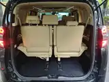 Фото 5 - Toyota Vellfire