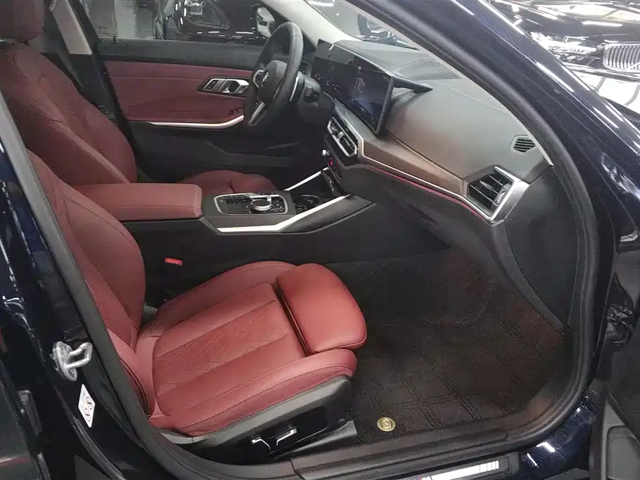 BMW 3 Series 2024 325i M Sport Package фото 8