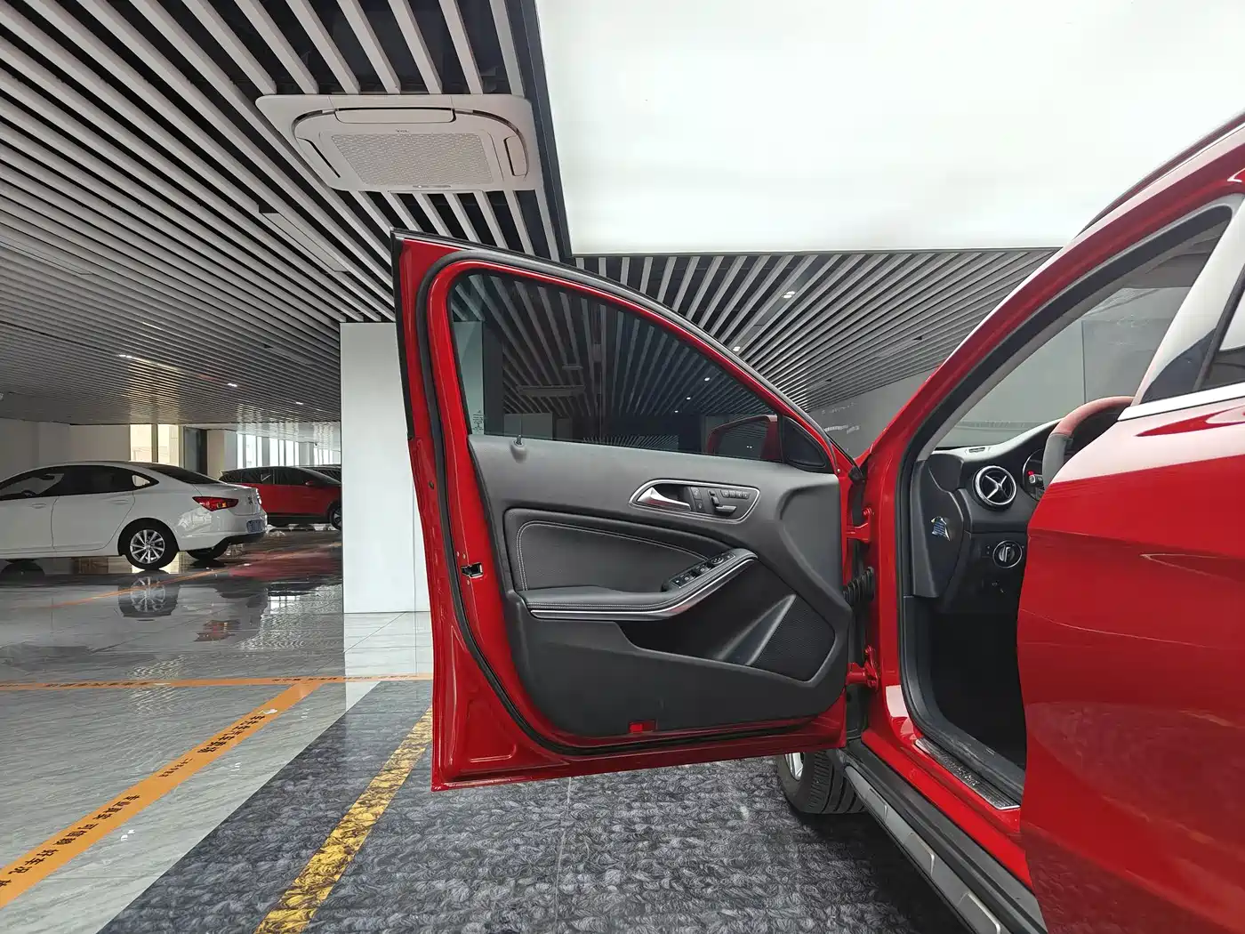Mercedes-Benz GLA 2016 GLA 200 Dynamic фото 7