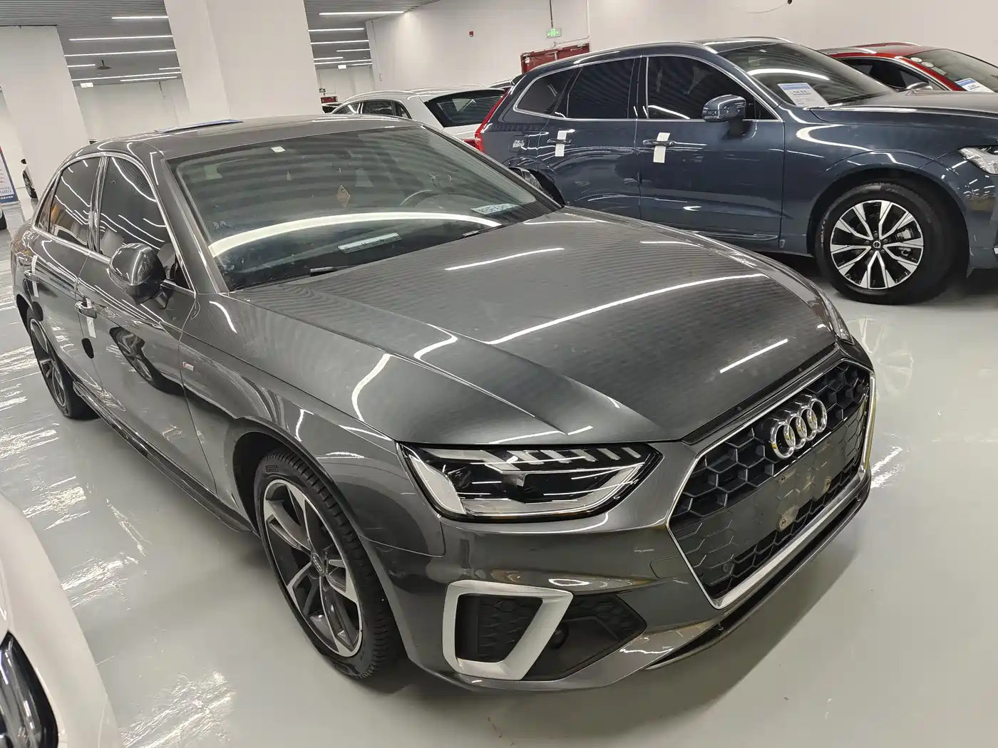 Audi A4L 2021 40 TFSI Premium Life Edition фото 3