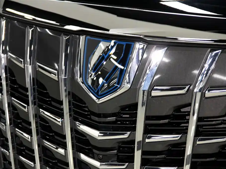 Toyota Alphard 2021 Hybrid 2.5L Premium фото 27