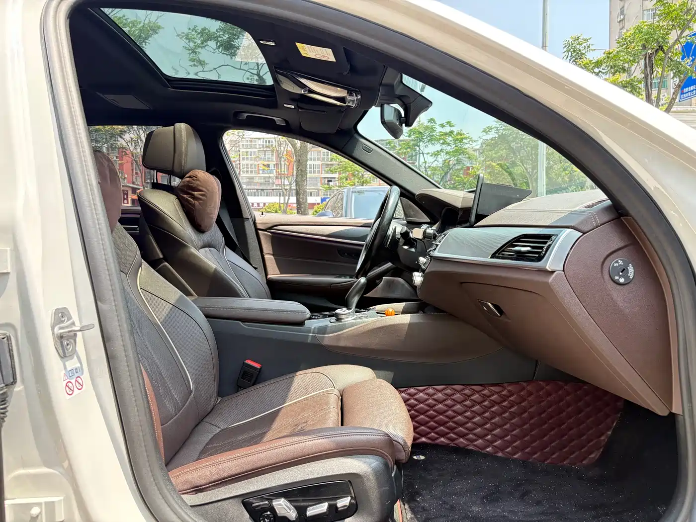 BMW 5 Series 2021 530Li Premium M Sport Package фото 10