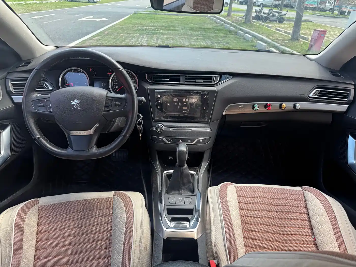Peugeot 408 2014 1.8L Automatic Luxury Edition фото 13