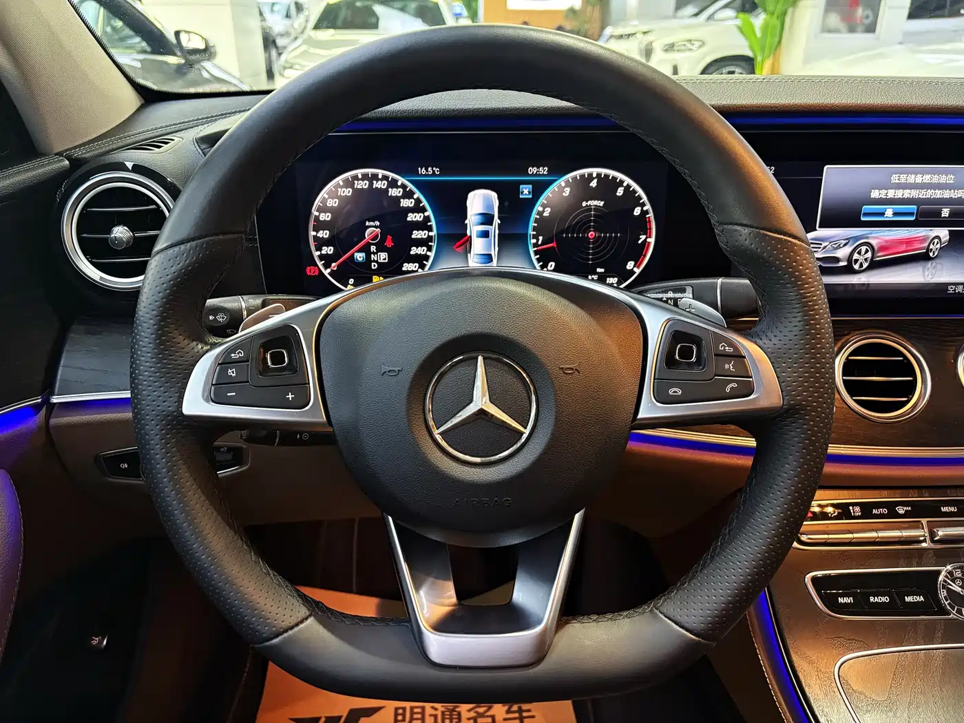 MERCEDES-BENZ E CLASS