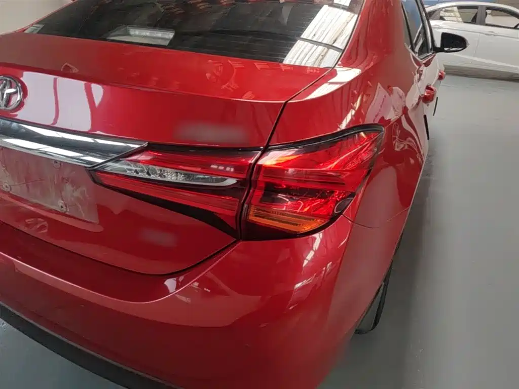 Toyota Levin 2017 Facelift 185T CVT Elite (China V) фото 8