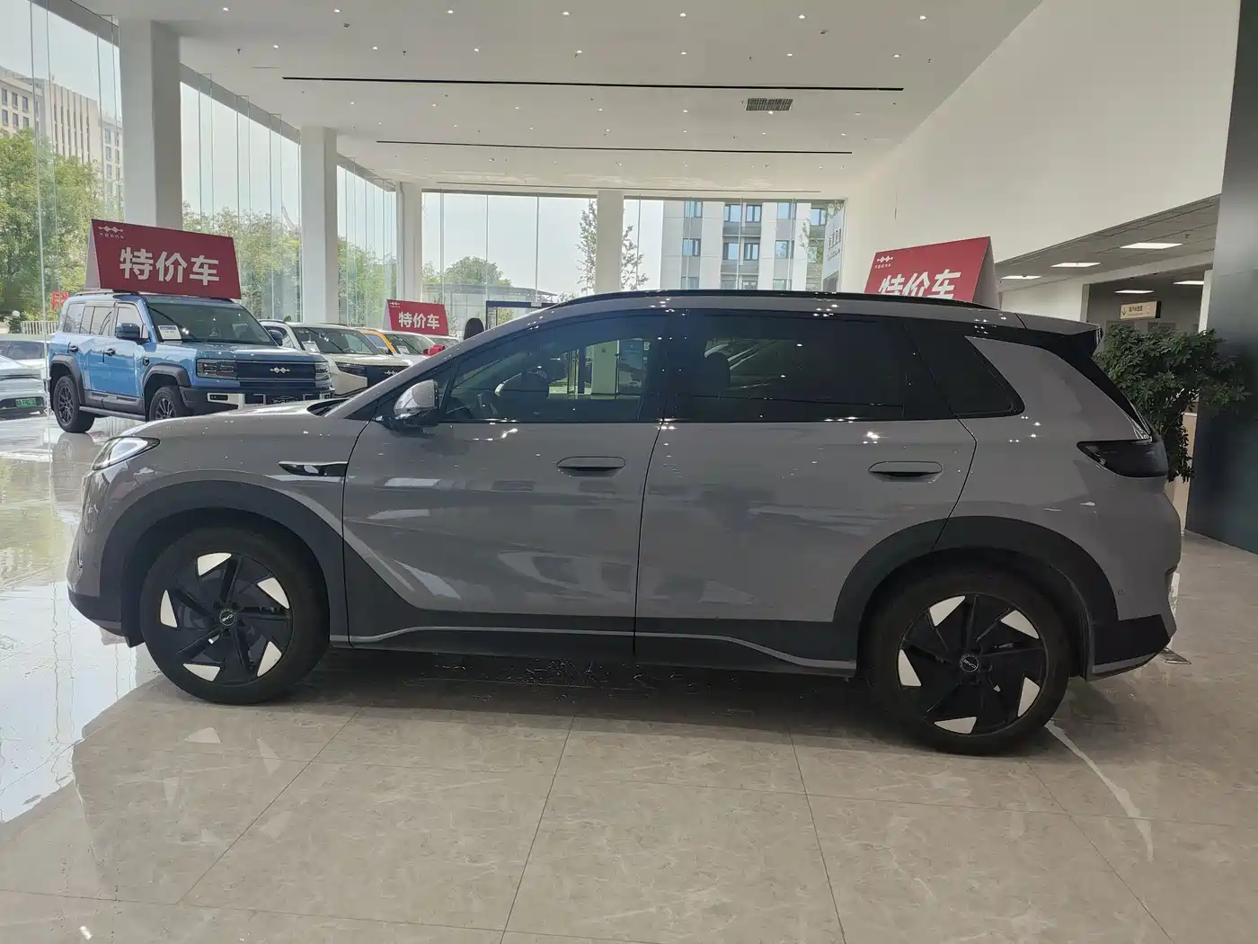 BYD Hai Shi 05 EV 2025 520KM Flagship Smart Navigation Edition фото 8