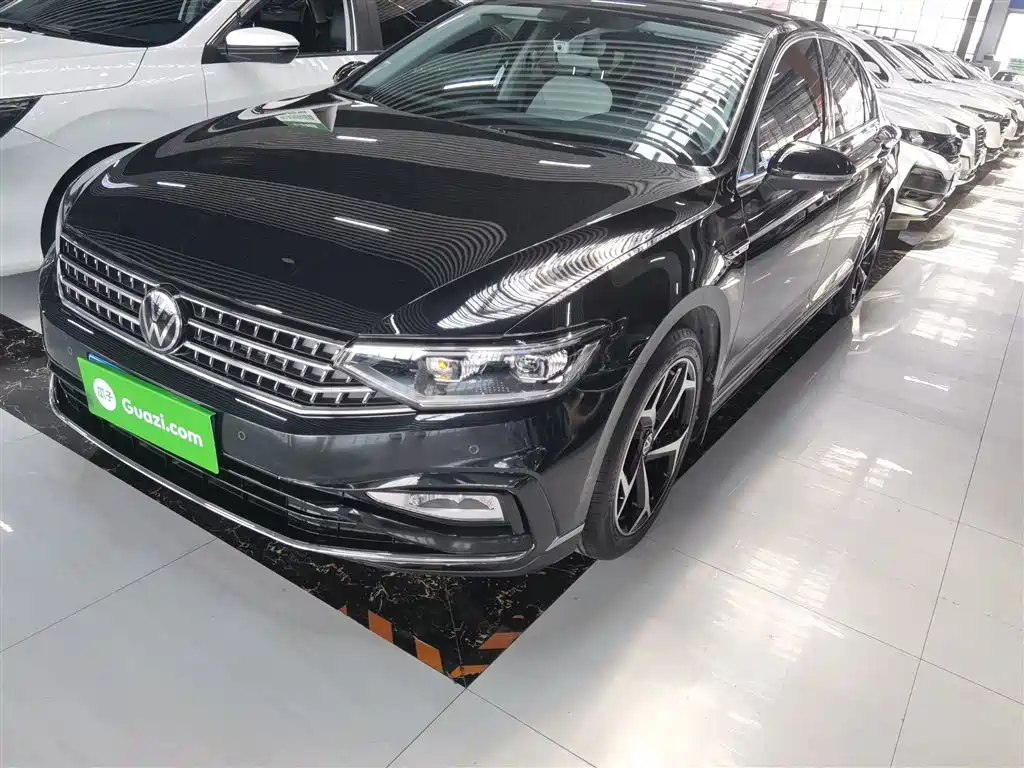 Volkswagen Magotan 2023 Model 2 Million Commemorative Edition 330TSI DSG Luxury