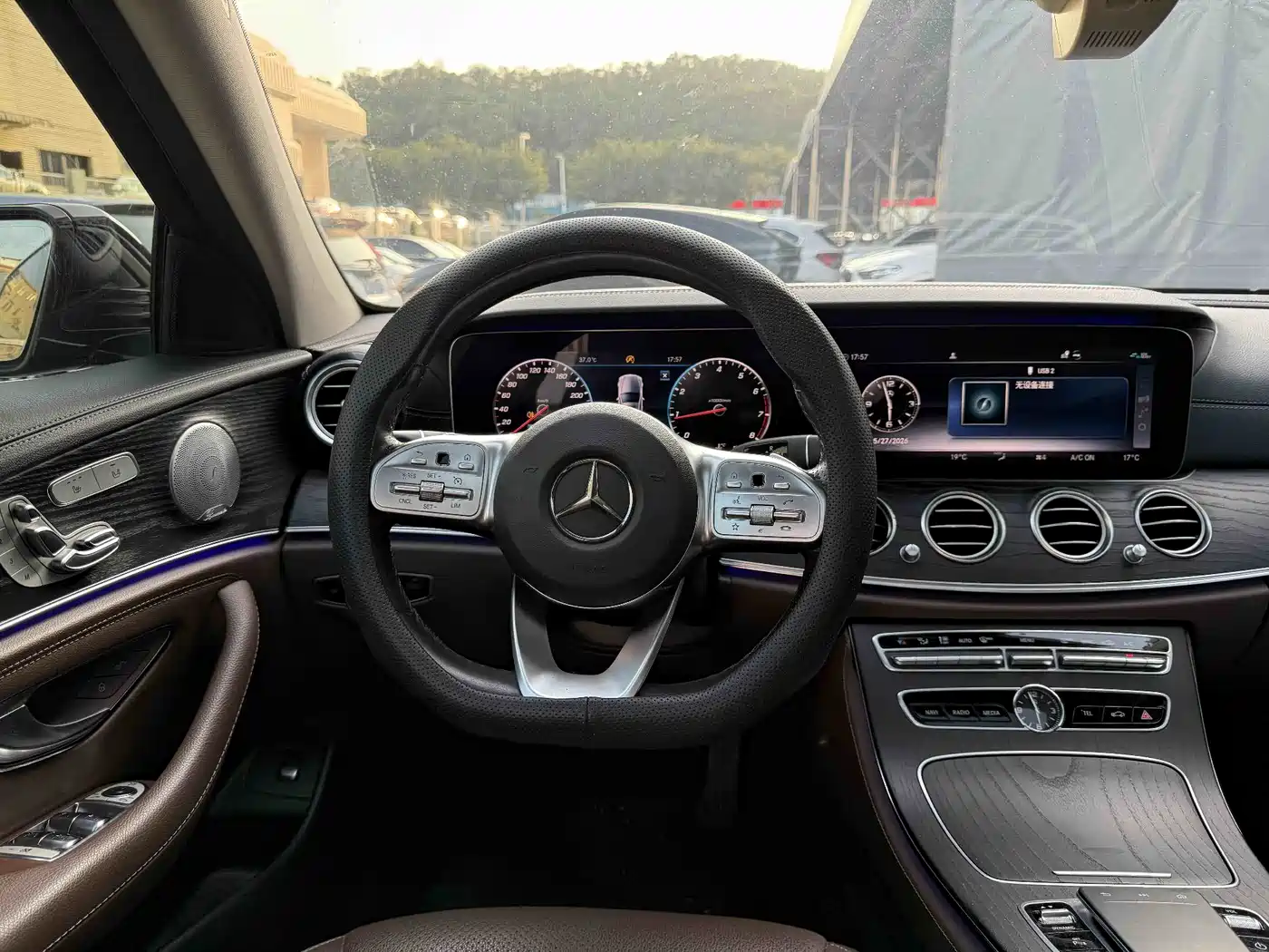 Mercedes-Benz E-Class 2020 Facelift E 300 L Sport Exclusive фото 15