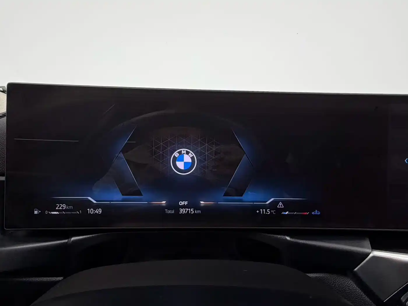 BMW 3 Series 2024 325Li M Sport Shadowline Package фото 15