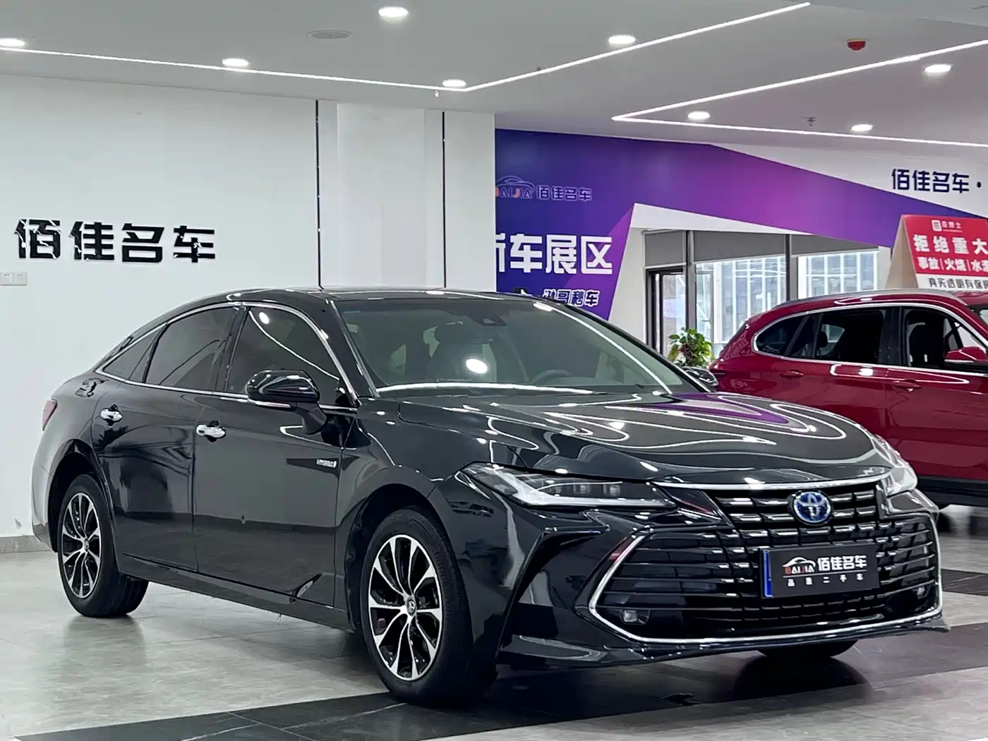 Toyota Avalon 2023 Hybrid 2.5L Luxury Edition фото 3