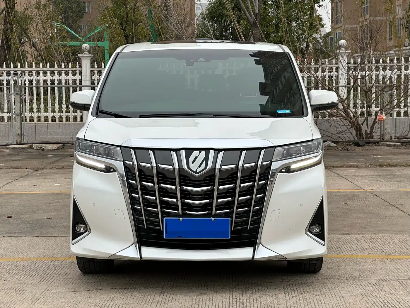 Toyota Alphard 2018 Facelift 3.5L Premium Edition фото 2